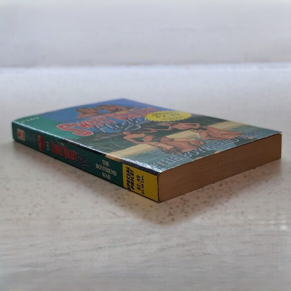 Sweet Valley HIgh # 101 The Boyfriend War - Picture 2 of 3